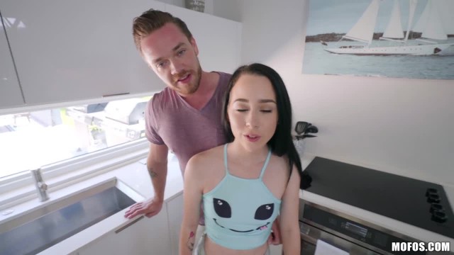 Брюнетке нравится толстый член - #2