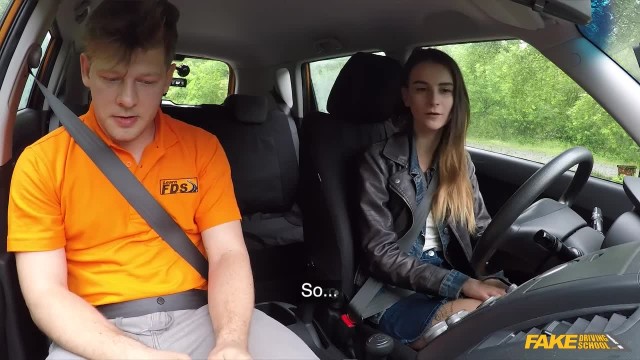 Жаркий отсос и секс в машине - #4