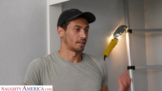 Татуированной бабе засадили член - #1